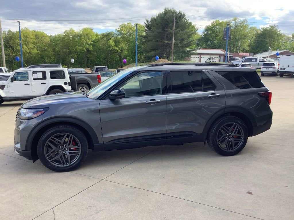 2026 Ford Explorer — detail view